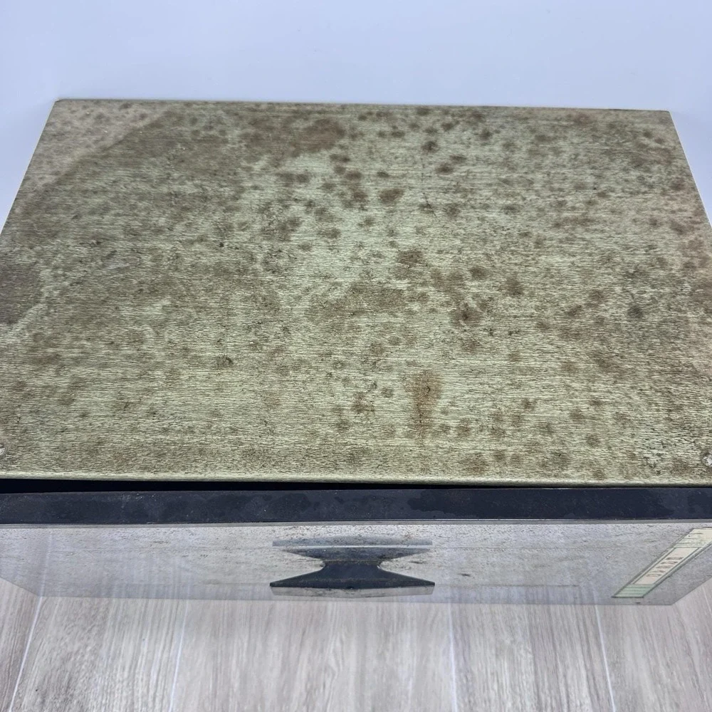 Vintage Kromex Metal Bread Box Made in USA Mid Century Kitchen Storage‎